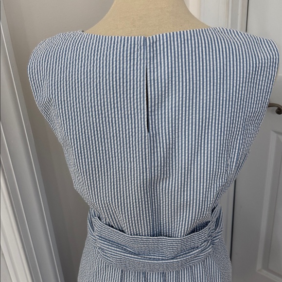 Anne Klein Seersucker Striped Blue Sleeveless Dress - Picture 5 of 9